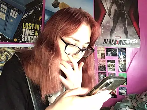 Snapshot of ivysplayhouse chatting on October 10, 2025, 11:33 am ivysplayhouse online show from October 10, 2025, 11:33 am