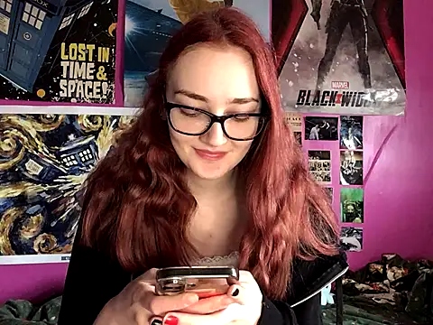 Snapshot of ivysplayhouse chatting on October 4, 2025, 11:01 am ivysplayhouse online show from October 4, 2025, 11:01 am