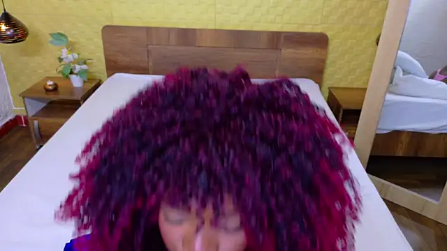 Chocolatte dreams online show from October 9, 2025, 8:09 pm