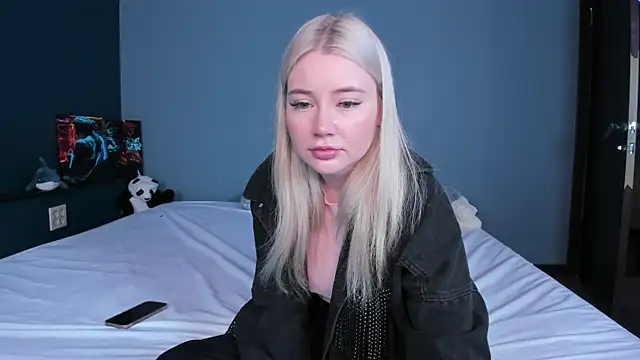 Lillie Berry online show from May 28, 2026, 4:31 am
