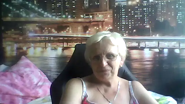 SofiaProklova401 online show from September 10, 2025, 1:43 pm