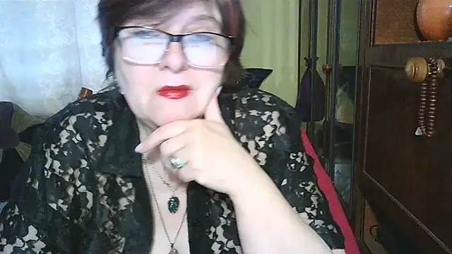 Snapshot of VeronicaGold511 chatting on February 11, 2026, 5:51 am VeronicaGold511 online show from February 11, 2026, 5:51 am