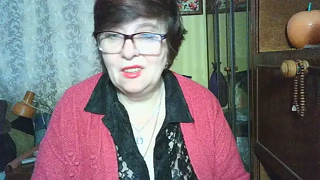 Snapshot of VeronicaGold511 chatting on February 10, 2026, 5:06 am VeronicaGold511 online show from February 10, 2026, 5:06 am