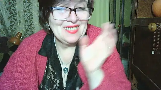 Snapshot of VeronicaGold511 chatting on February 10, 2026, 5:12 pm VeronicaGold511 online show from February 10, 2026, 5:12 pm