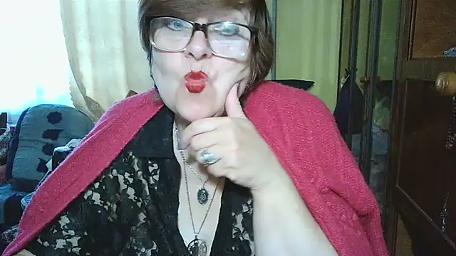 Snapshot of VeronicaGold511 chatting on October 27, 2025, 8:04 am VeronicaGold511 online show from October 27, 2025, 8:04 am