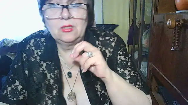 Snapshot of VeronicaGold511 chatting on March 2, 2026, 6:58 am VeronicaGold511 online show from March 2, 2026, 6:58 am