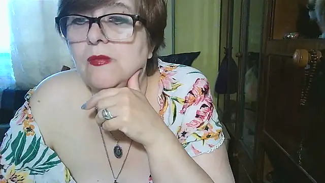 Snapshot of VeronicaGold511 chatting on September 21, 2025, 7:13 am VeronicaGold511 online show from September 21, 2025, 7:13 am