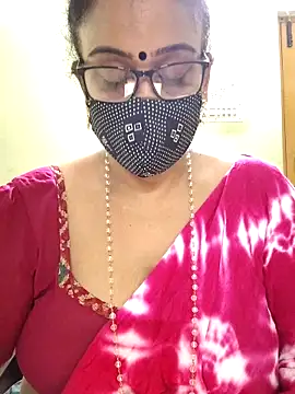 sweet-lotus online show from October 14, 2025, 4:13 am