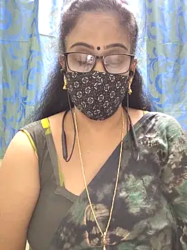 sweet-lotus online show from February 2, 2026, 4:39 pm