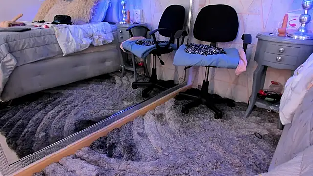 Snapshot of Yara_Bliss_ chatting on January 18, 2026, 5:05 pm Yara Bliss online show from January 18, 2026, 5:05 pm