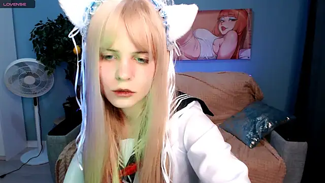 Snapshot of Enrujuvu_Vanpaia chatting on October 7, 2025, 8:54 pm Enrujuvu Vanpaia online show from October 7, 2025, 8:54 pm