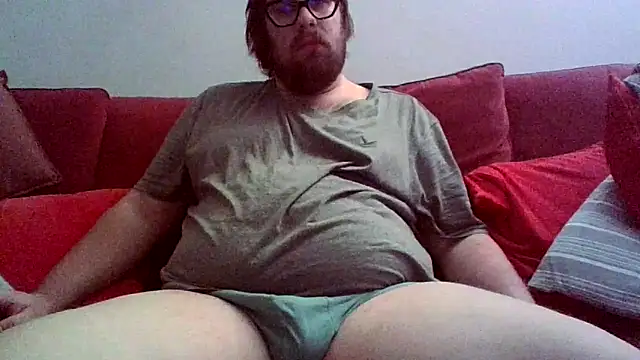 chubbyDavid1998 online show from December 5, 2025, 9:19 am