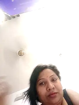 Cute-Janvi20 online show from May 15, 2026, 6:39 pm