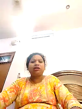 Cute-Janvi20 online show from October 5, 2025, 8:21 pm