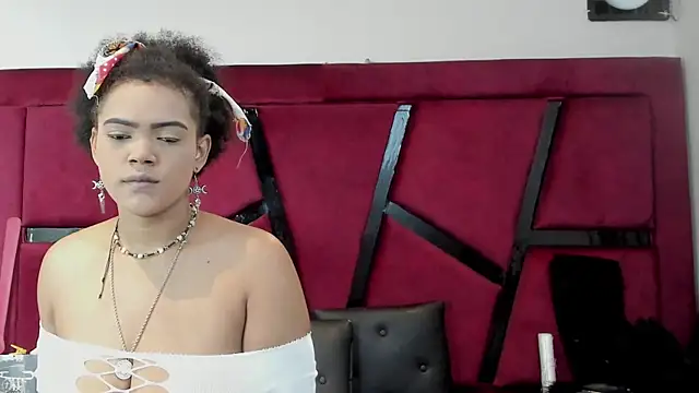 Snapshot of AlliceJelany chatting on October 2, 2025, 7:28 pm AlliceJelany online show from October 2, 2025, 7:28 pm