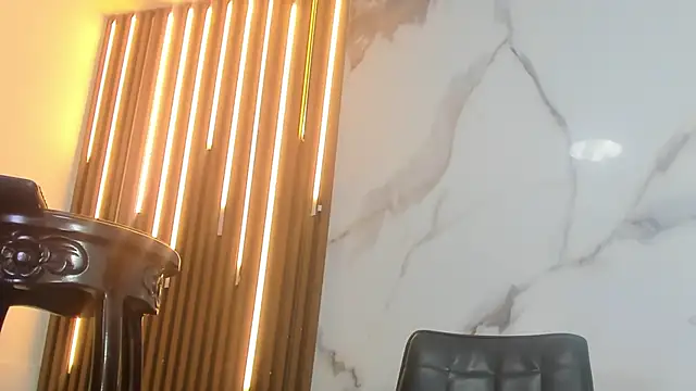 Nini Beyker online show from September 29, 2025, 1:28 pm