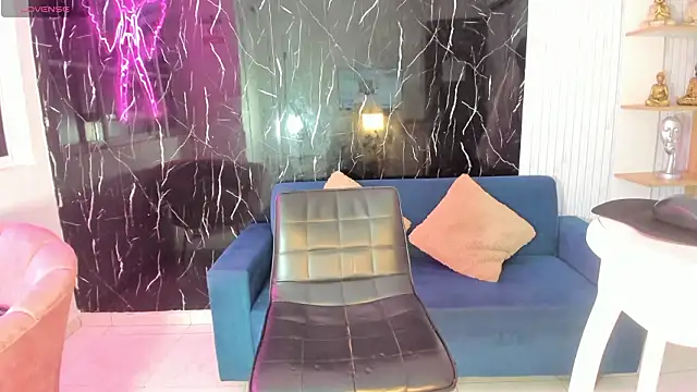 Nini Beyker online show from March 19, 2026, 1:11 pm