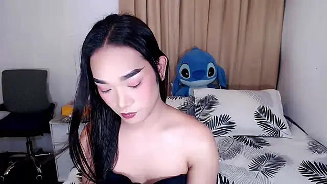 AsianHugeWildSaussage online show from June 15, 2026, 2:28 pm
