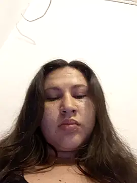 victoriadaniela online show from May 28, 2026, 11:27 am