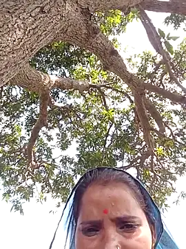 Snapshot of Neelamt12 chatting on October 7, 2025, 7:53 am Neelamt12 online show from October 7, 2025, 7:53 am