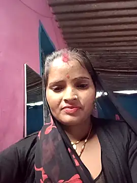 Snapshot of Neelamt12 chatting on October 28, 2025, 11:42 am Neelamt12 online show from October 28, 2025, 11:42 am