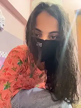 Snapshot of Sandhya_77 chatting on October 11, 2025, 5:41 am Sandhya 77 online show from October 11, 2025, 5:41 am