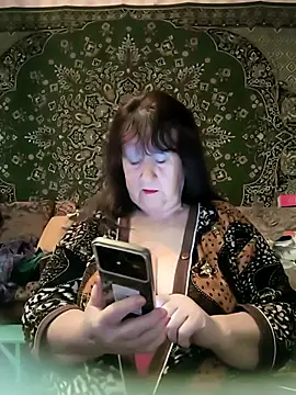 CrystalLime6411 online show from April 2, 2026, 3:08 pm