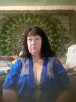 Snapshot of CrystalLime6411 chatting on October 29, 2025, 5:39 am CrystalLime6411 online show from October 29, 2025, 5:39 am