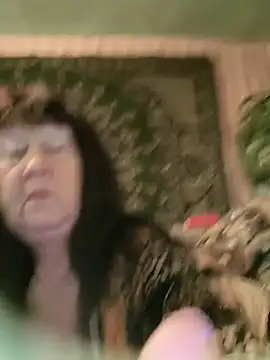 CrystalLime6411 online show from April 5, 2026, 3:08 pm