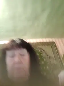 Snapshot of CrystalLime6411 chatting on October 31, 2025, 10:01 am CrystalLime6411 online show from October 31, 2025, 10:01 am