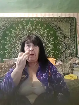 Snapshot of CrystalLime6411 chatting on October 17, 2025, 11:01 am CrystalLime6411 online show from October 17, 2025, 11:01 am