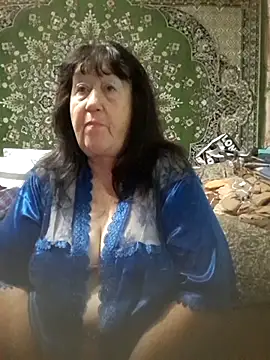 Snapshot of CrystalLime6411 chatting on October 24, 2025, 8:30 pm CrystalLime6411 online show from October 24, 2025, 8:30 pm