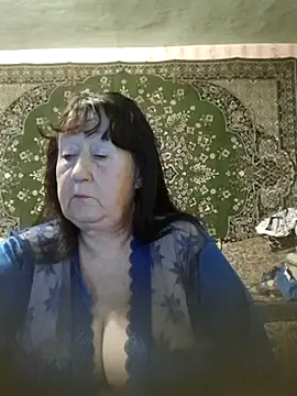 CrystalLime6411 online show from November 27, 2025, 5:46 pm