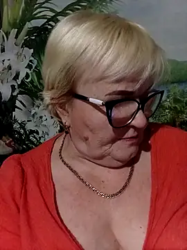 VioletSweet5566 online show from February 26, 2026, 10:21 pm