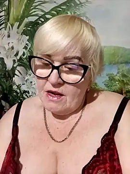 VioletSweet5566 online show from March 25, 2026, 10:08 pm