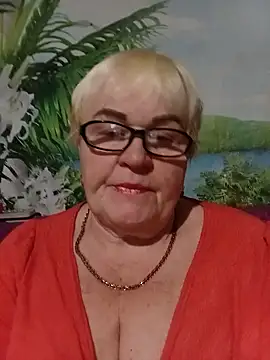 VioletSweet5566 online show from November 14, 2025, 9:51 pm