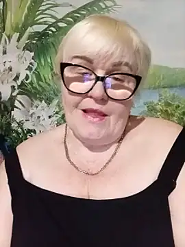 VioletSweet5566 online show from March 17, 2026, 6:33 pm