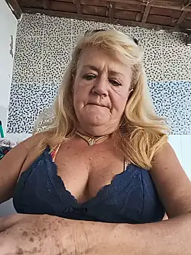 Belladama61 online show from August 8, 2026, 5:31 pm