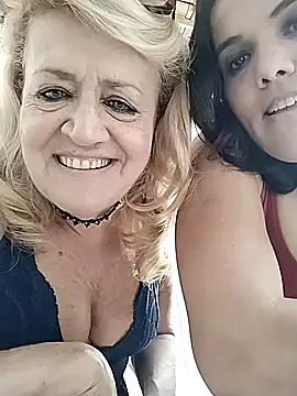 Snapshot of Belladama61 chatting on October 15, 2025, 12:24 pm Belladama61 online show from October 15, 2025, 12:24 pm