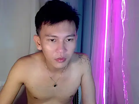 RalfAsian25 online show from May 15, 2026, 8:34 am