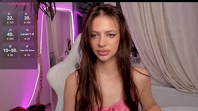 Daria Promise online show from October 14, 2025, 9:47 pm