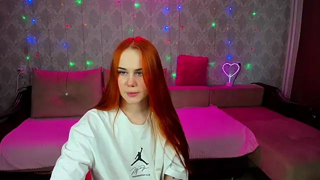 Molly Kitty online show from September 29, 2025, 2:51 am