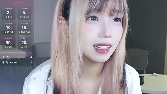 Snapshot of a5l2e0x chatting on October 4, 2025, 3:13 pm a5l2e0x online show from October 4, 2025, 3:13 pm