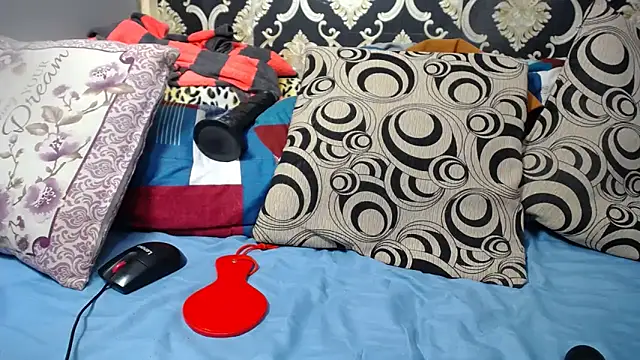 Ozimpho online show from October 24, 2025, 3:11 pm