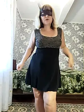 Snapshot of AliceGold5231 chatting on September 22, 2025, 5:35 am AliceGold5231 online show from September 22, 2025, 5:35 am