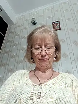 Snapshot of AlikaSwan5821 chatting on October 11, 2025, 12:17 pm AlikaSwan5821 online show from October 11, 2025, 12:17 pm