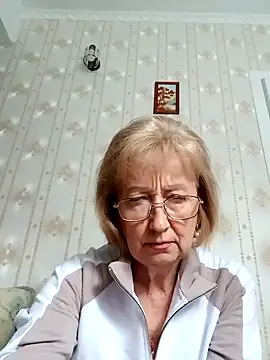 Snapshot of AlikaSwan5821 chatting on October 6, 2025, 1:34 pm AlikaSwan5821 online show from October 6, 2025, 1:34 pm