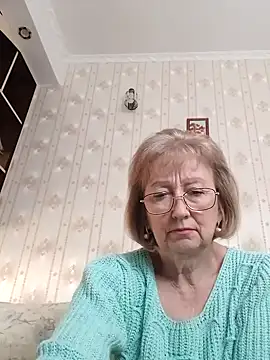 Snapshot of AlikaSwan5821 chatting on October 29, 2025, 1:10 pm AlikaSwan5821 online show from October 29, 2025, 1:10 pm