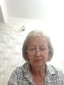 Snapshot of AlikaSwan5821 chatting on September 21, 2025, 2:22 pm AlikaSwan5821 online show from September 21, 2025, 2:22 pm