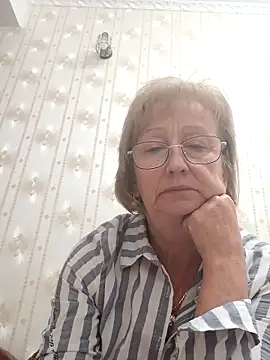 Snapshot of AlikaSwan5821 chatting on September 22, 2025, 6:36 pm AlikaSwan5821 online show from September 22, 2025, 6:36 pm